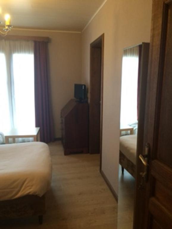 Hotel La Venerie วีร์ตง ภายนอก รูปภาพ