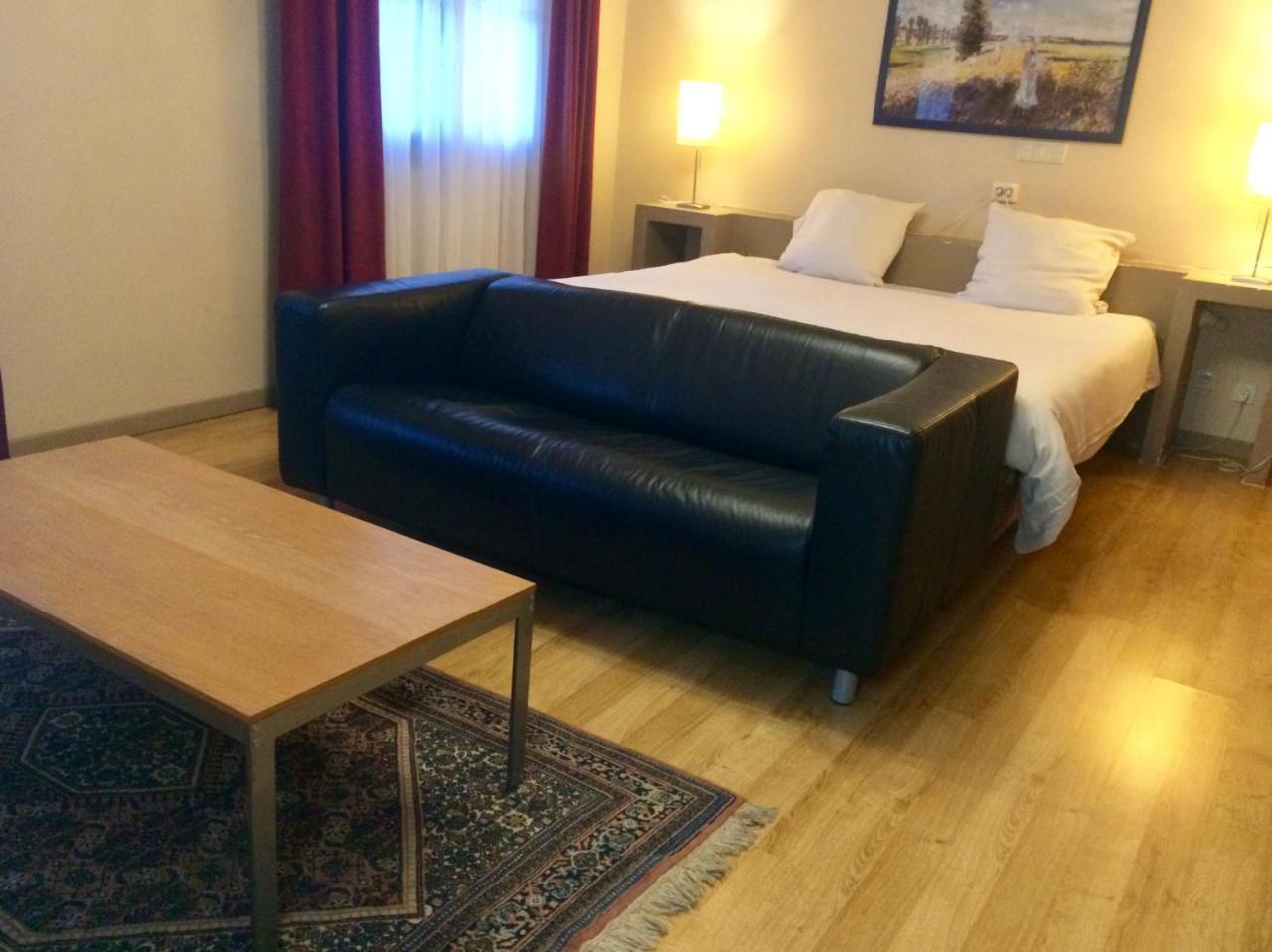 Hotel La Venerie วีร์ตง ภายนอก รูปภาพ